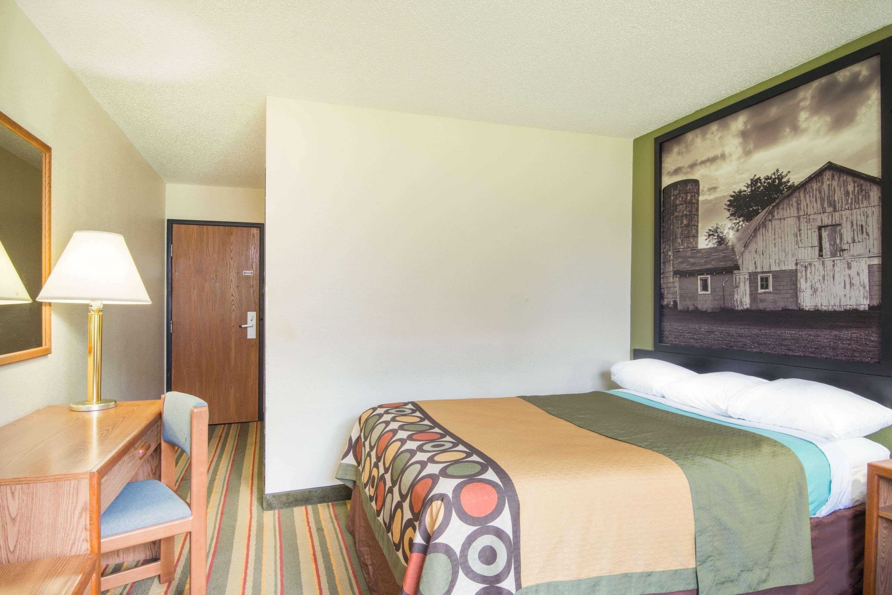 Super 8 By Wyndham El Dorado Hotel Luaran gambar