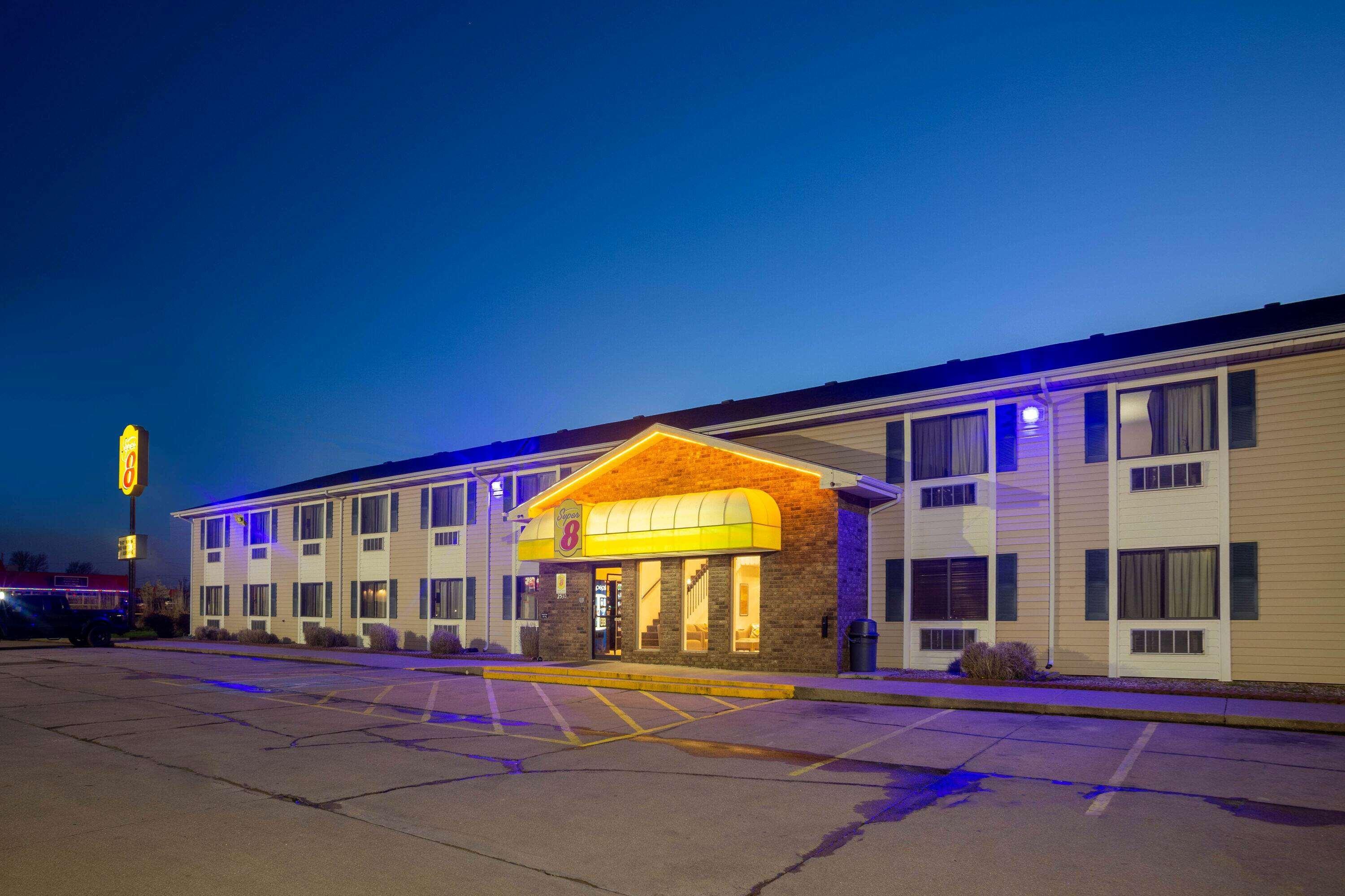 Super 8 By Wyndham El Dorado Hotel Luaran gambar